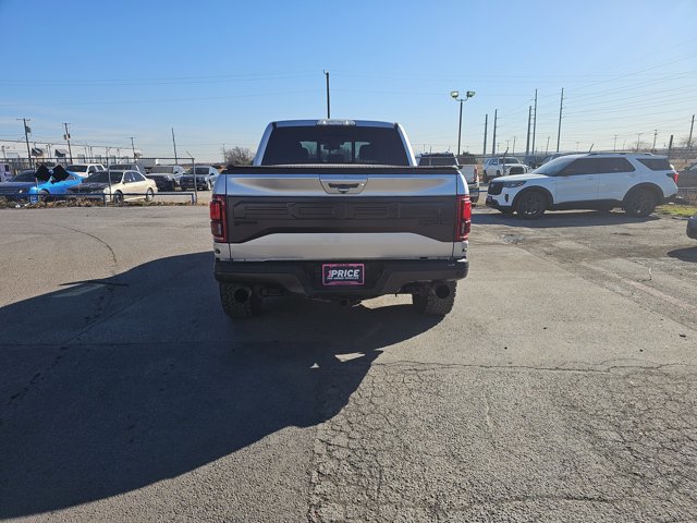 Used 2018 Ford F150 Raptor w/ Equipment Group 802A Luxury image 4