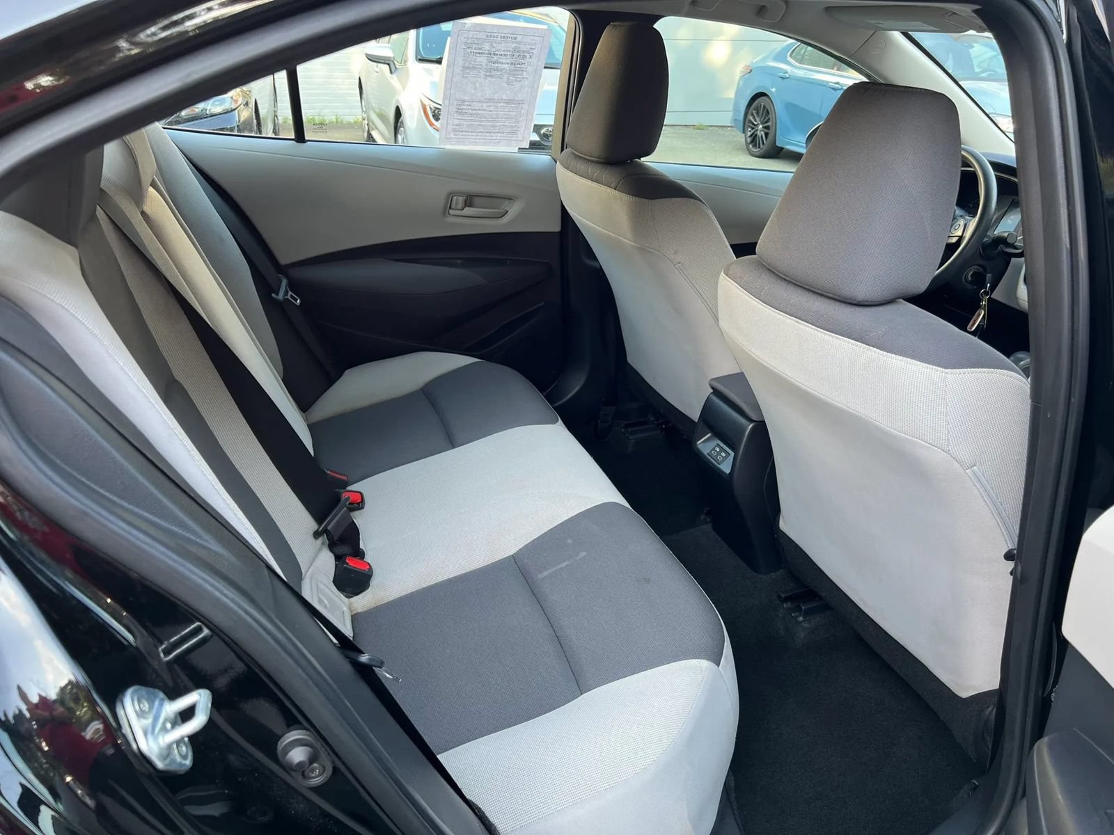 Used 2024 Toyota Corolla LE FWD image 9