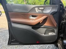 Used 2026 Mercedes-Benz GLS 450 4MATIC image 12