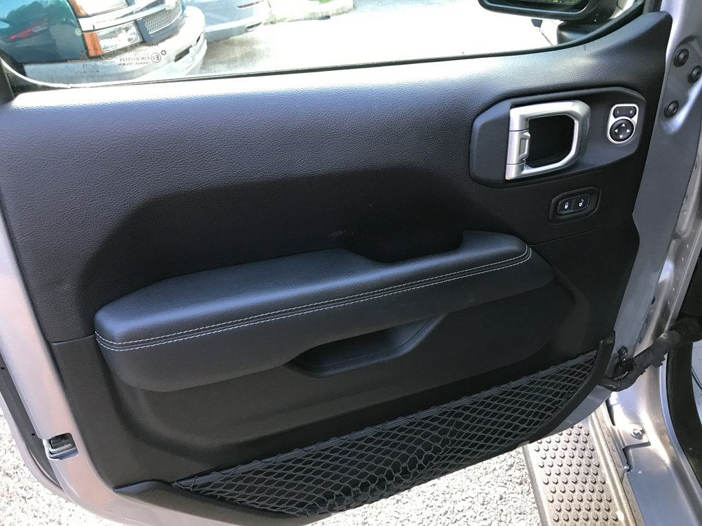 Used 2019 Jeep Wrangler Unlimited Sahara image 13