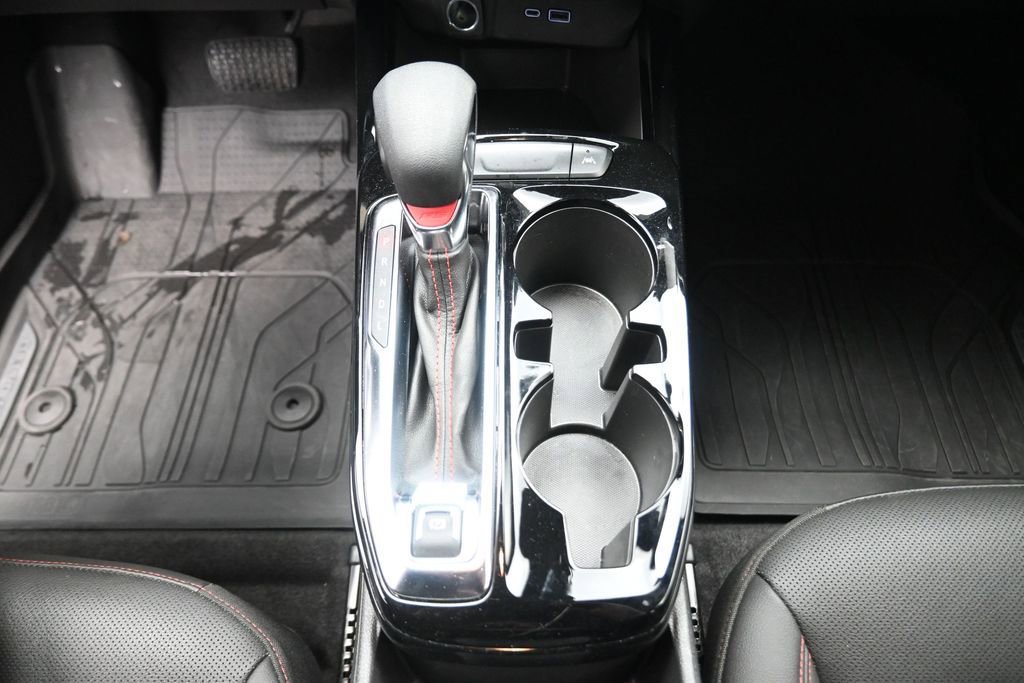 Used 2025 Chevrolet Trax RS FWD image 9