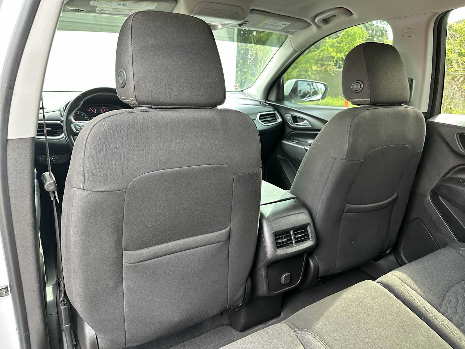 Certified 2018 Chevrolet Equinox LT FWD image 16