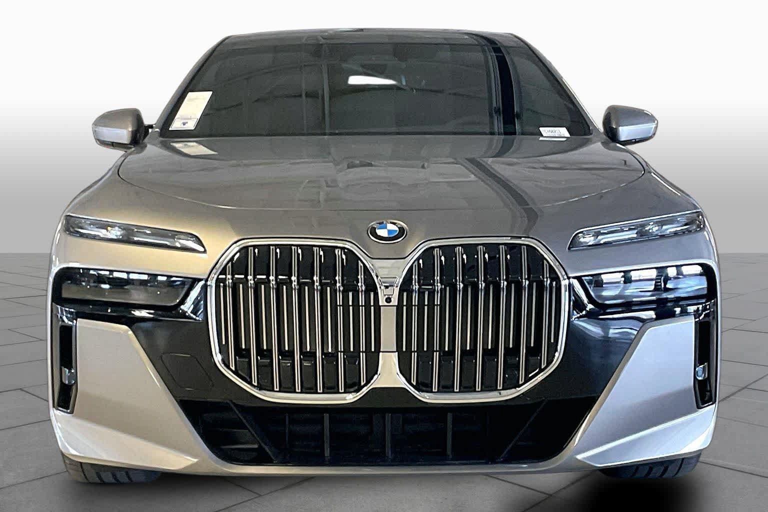 New 2026 BMW 760i xDrive AWD/4WD image 3