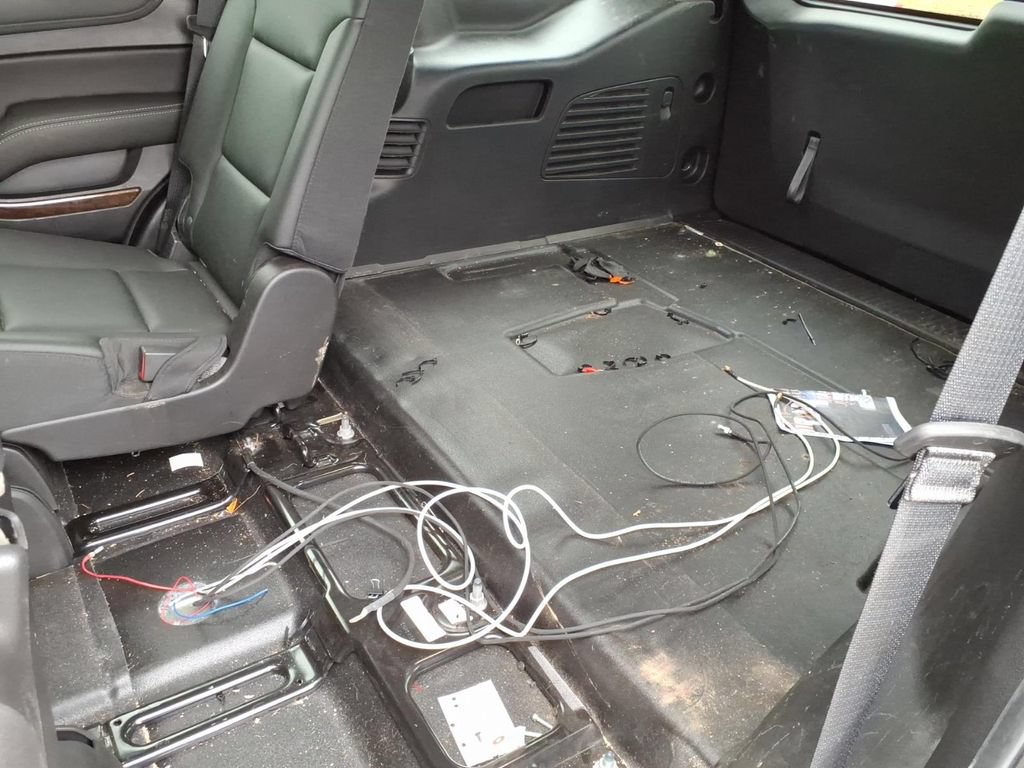 Used 2020 Chevrolet Tahoe 2WD w/ Remote Keyless Entry Package image 27