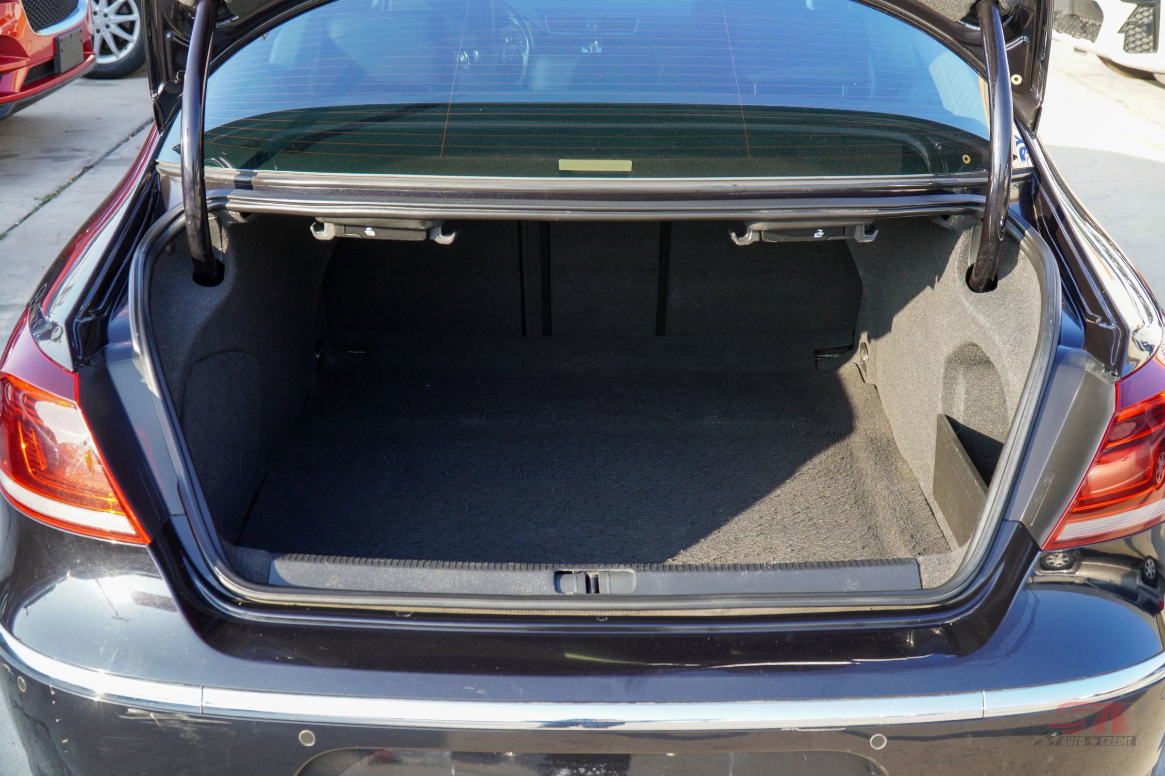 Used 2013 Volkswagen CC Executive image 7