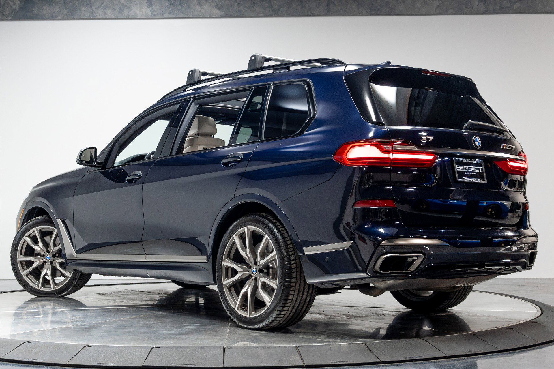 Used 2021 BMW X7 M50i image 57