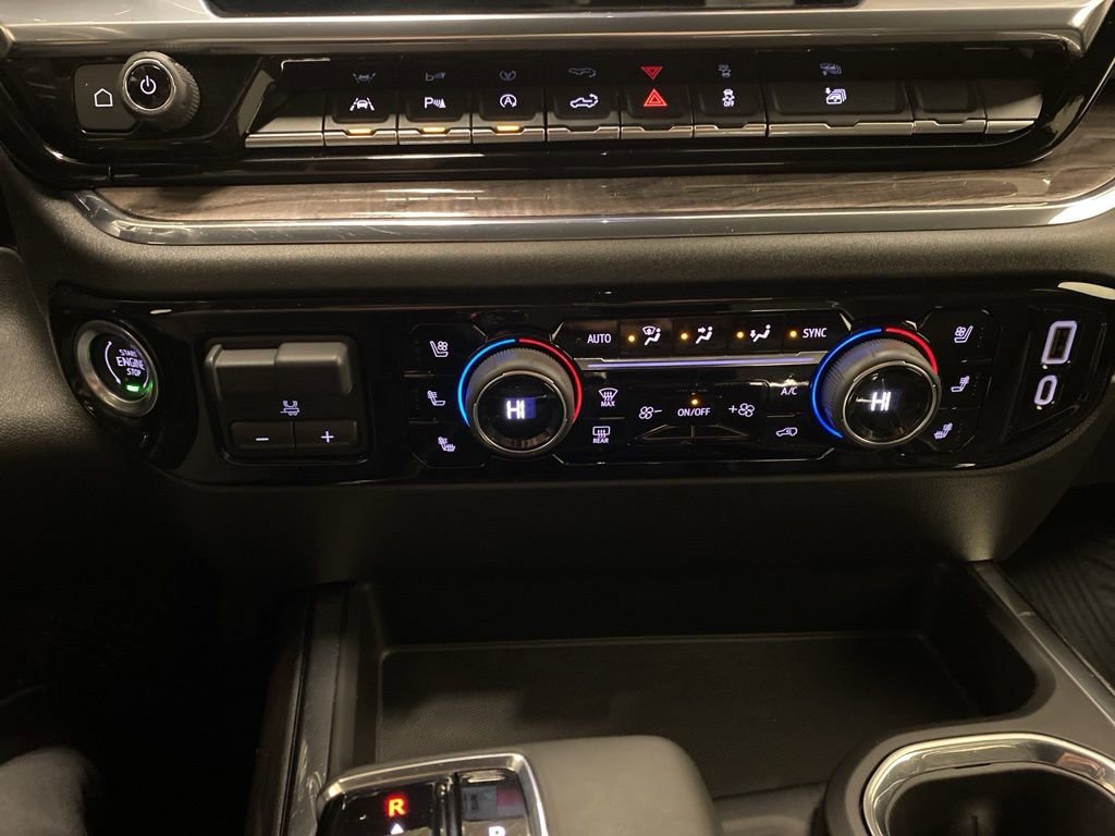 Used 2023 Chevrolet Silverado 1500 LTZ AWD/4WD image 20