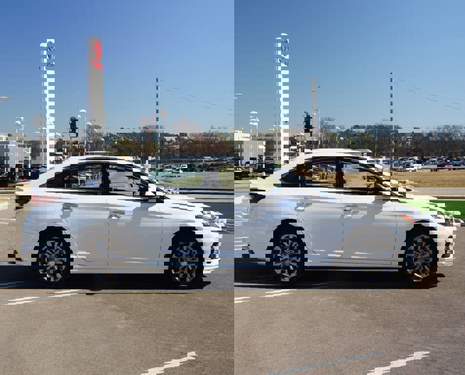 Used 2018 Hyundai Sonata Limited image 20