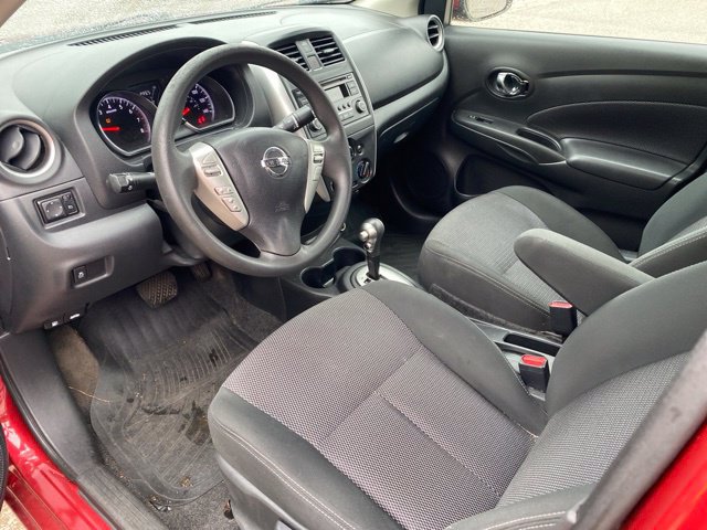 Used 2018 Nissan Versa SV FWD image 31