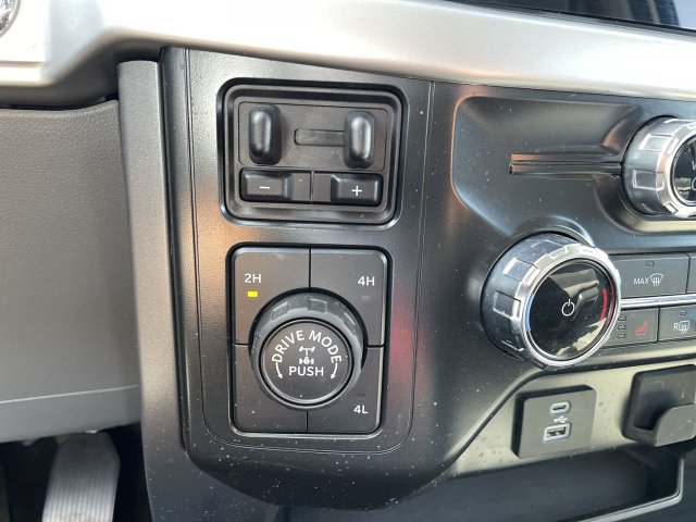 Used 2022 Ford F150 XLT w/ Equipment Group 302A High AWD/4WD image 18