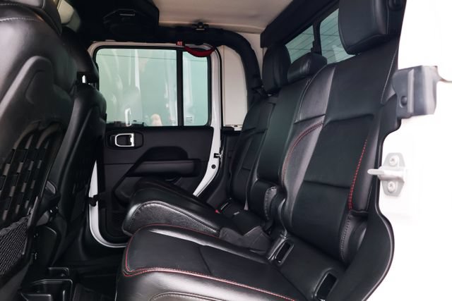 Used 2022 Jeep Gladiator Rubicon w/ Cold Weather Group AWD/4WD image 7