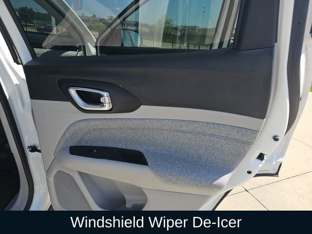 Used 2022 Jeep Compass Latitude w/ Convenience Group FWD image 27