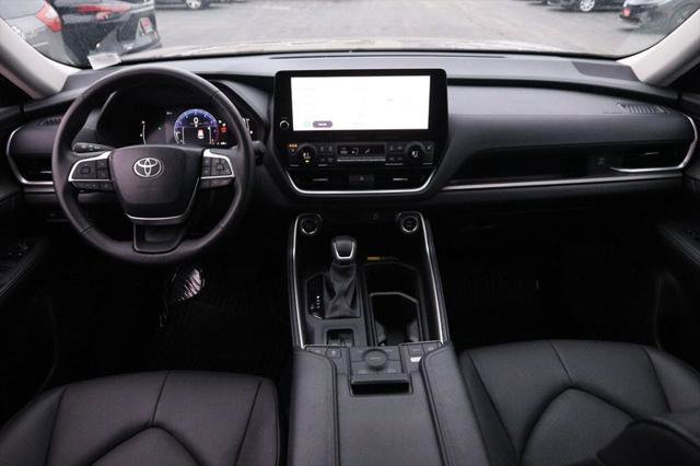 Certified 2025 Toyota Grand Highlander AWD image 22