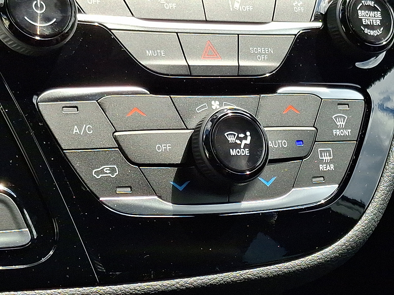 New 2026 Chrysler Pacifica Select image 13