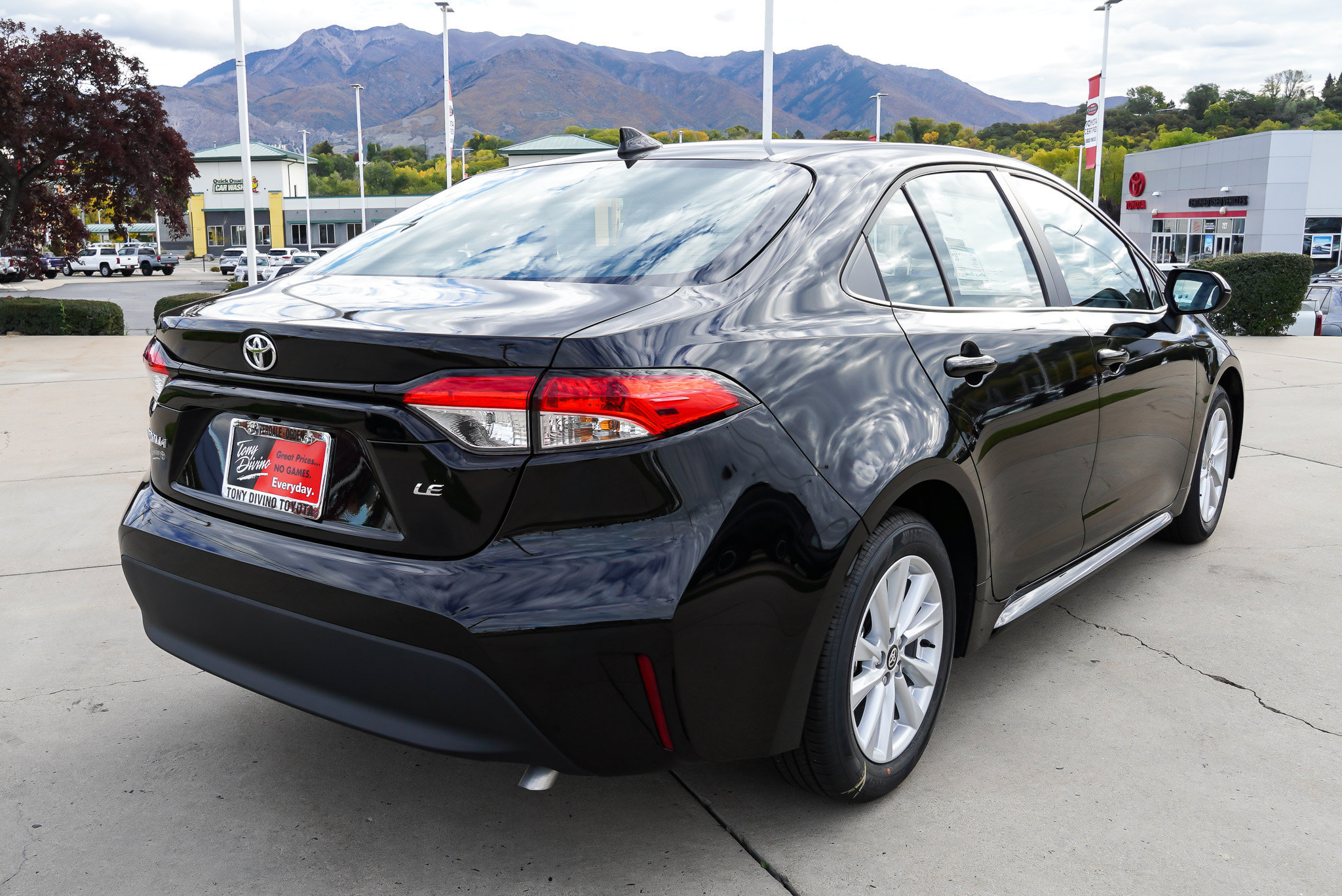 New 2027 Toyota Corolla LE w/ LE Premium Package FWD image 8