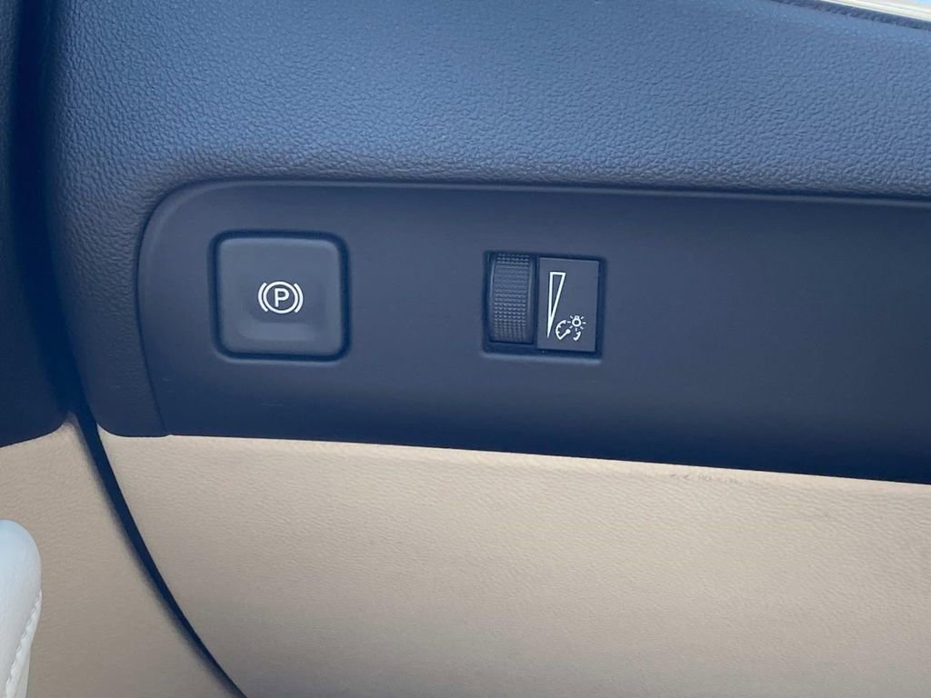 Used 2022 Buick Enclave Essence w/ Experience Buick Package image 33