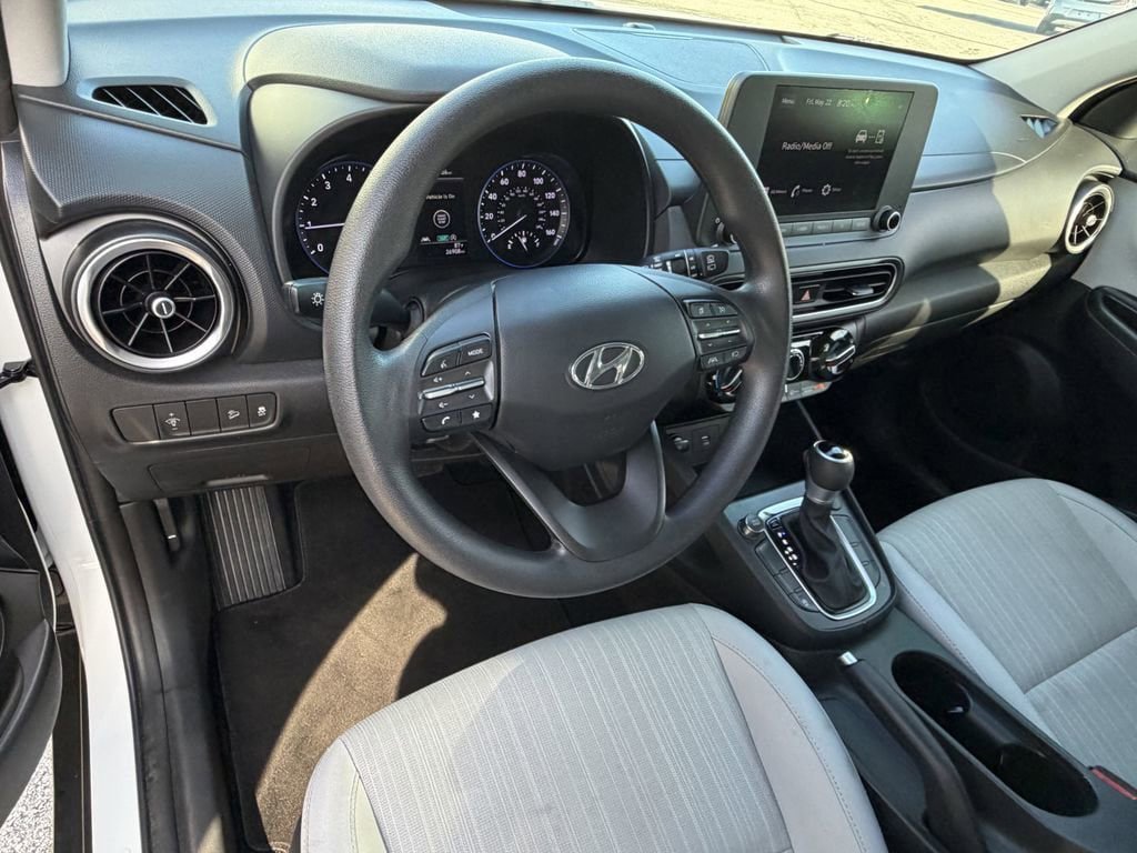 Used 2023 Hyundai Kona SEL FWD image 18