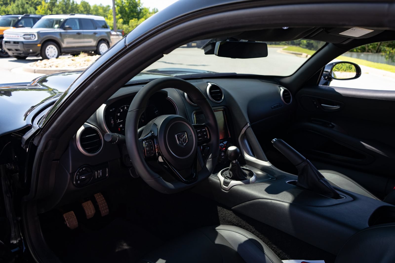 Used 2014 SRT Viper SRT-10 w/ Advanced Aerodynamics Package RWD image 29