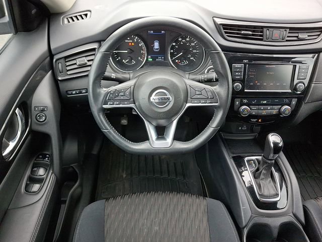 Used 2018 Nissan Rogue SV image 14