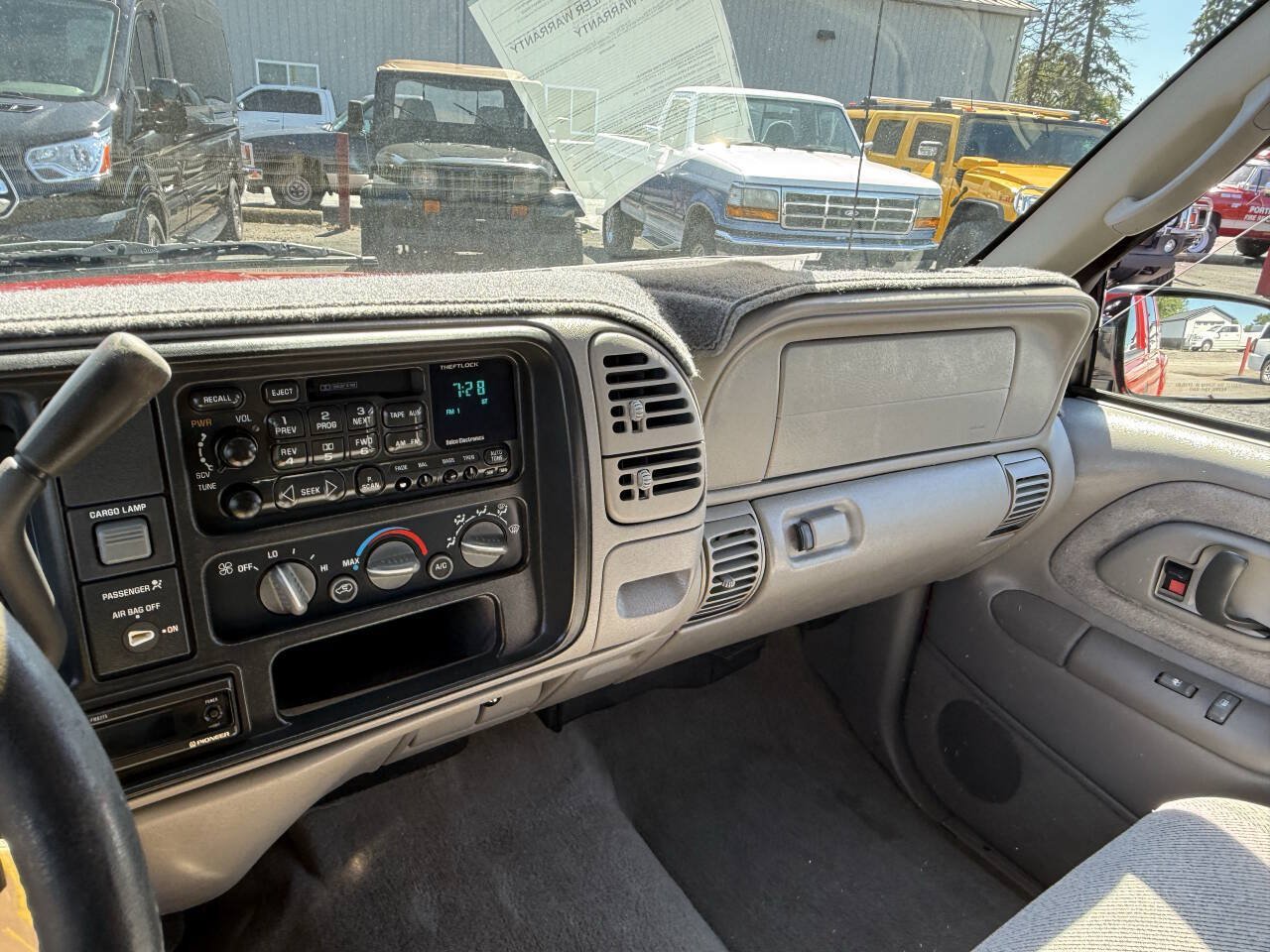 Used 1997 Chevrolet Silverado 1500 2WD Extended Cab w/ Preferred Equipment Group 2 image 12