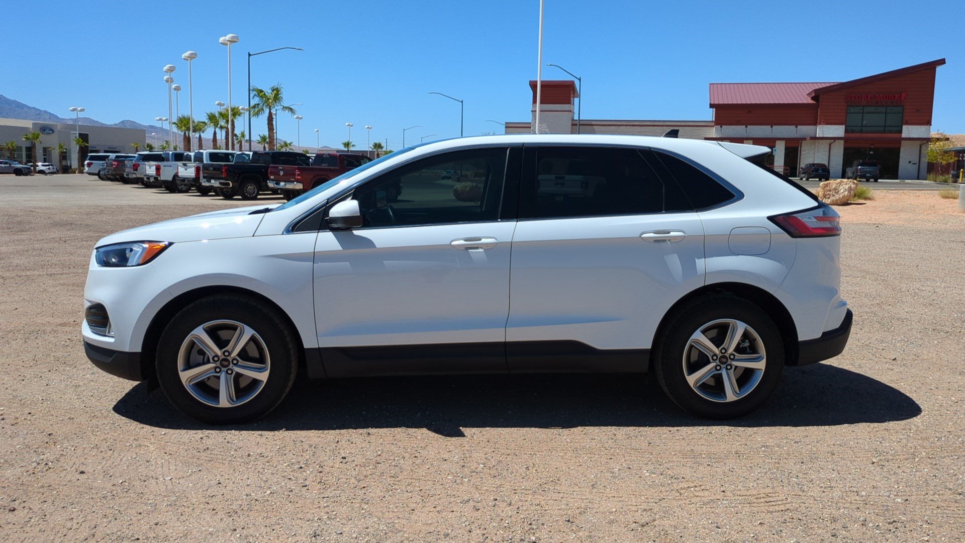 Used 2023 Ford Edge SEL w/ Convenience Package AWD/4WD image 6
