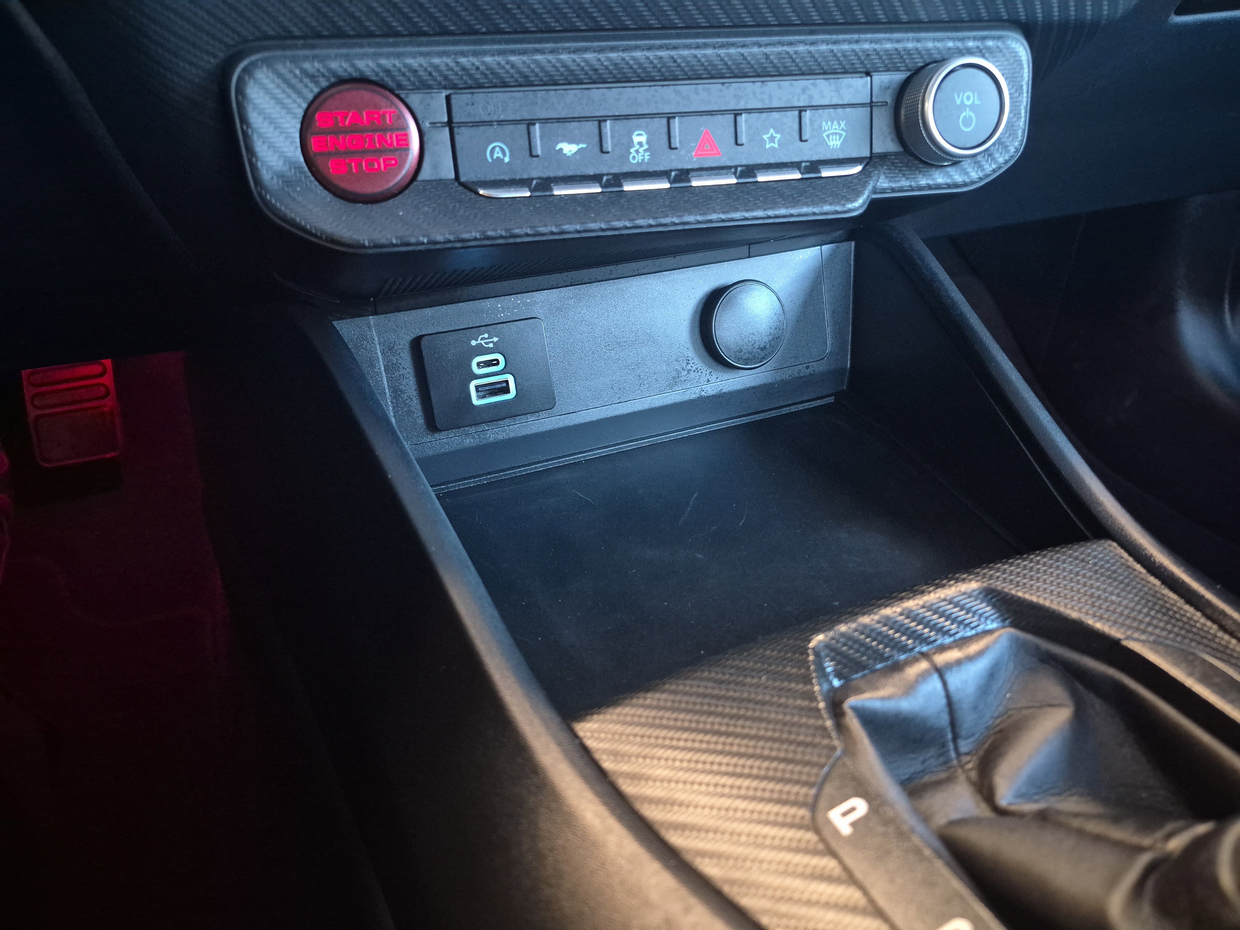 Used 2025 Ford Mustang GT RWD image 28