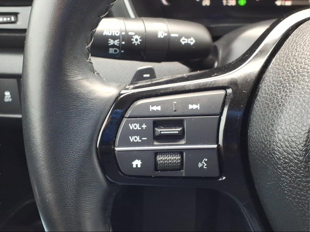 Used 2025 Honda Pilot EX-L image 26