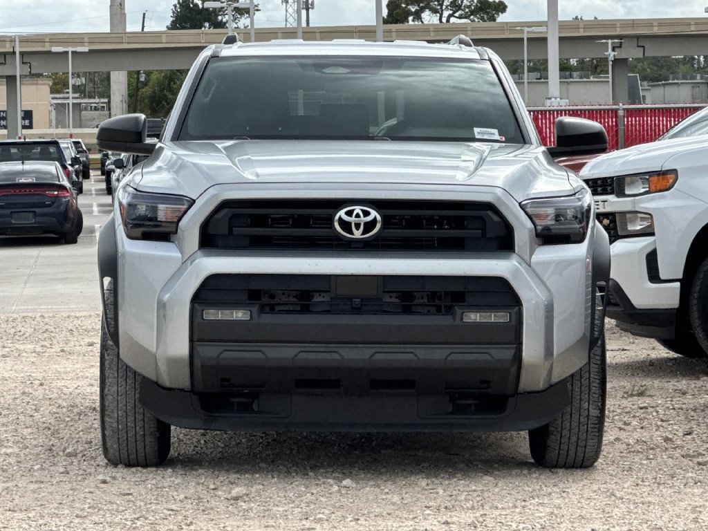 Used 2025 Toyota 4Runner SR5 AWD/4WD image 9