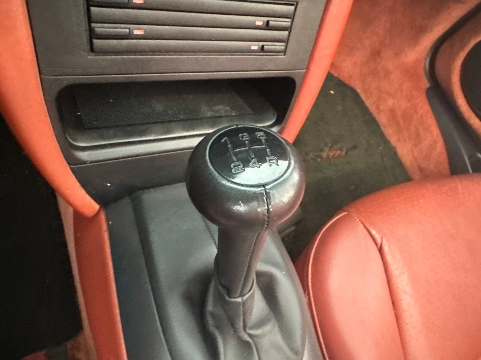 Used 1999 Porsche Boxster RWD image 19