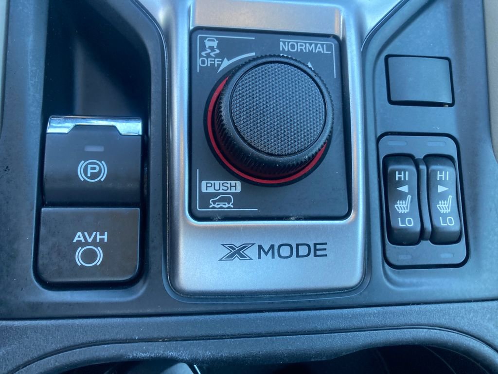 Used 2023 Subaru Forester Premium image 39