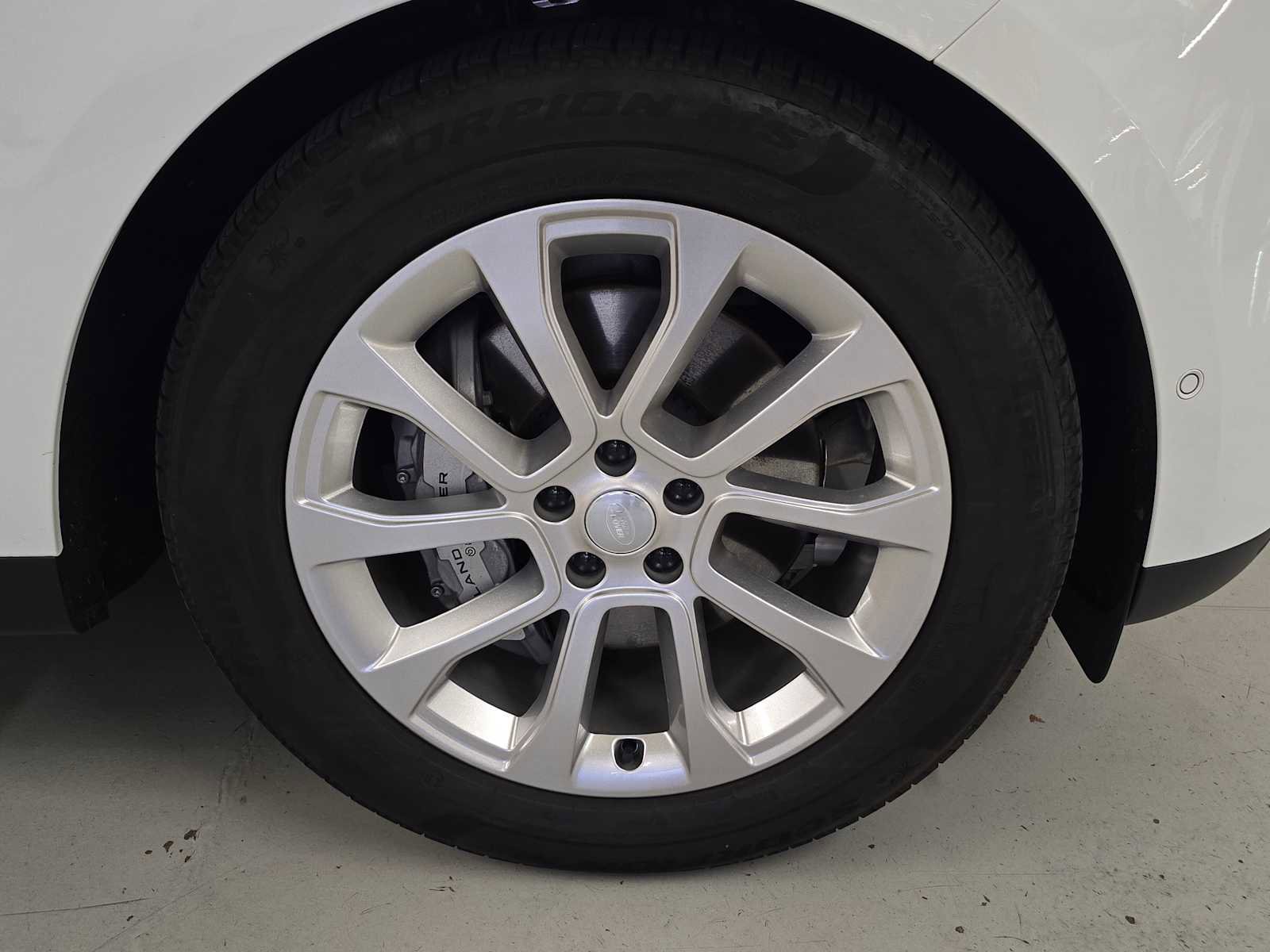 Used 2025 Land Rover Range Rover Sport image 10