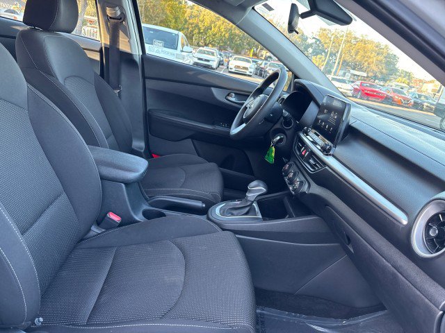 Used 2020 Kia Forte LXS image 13
