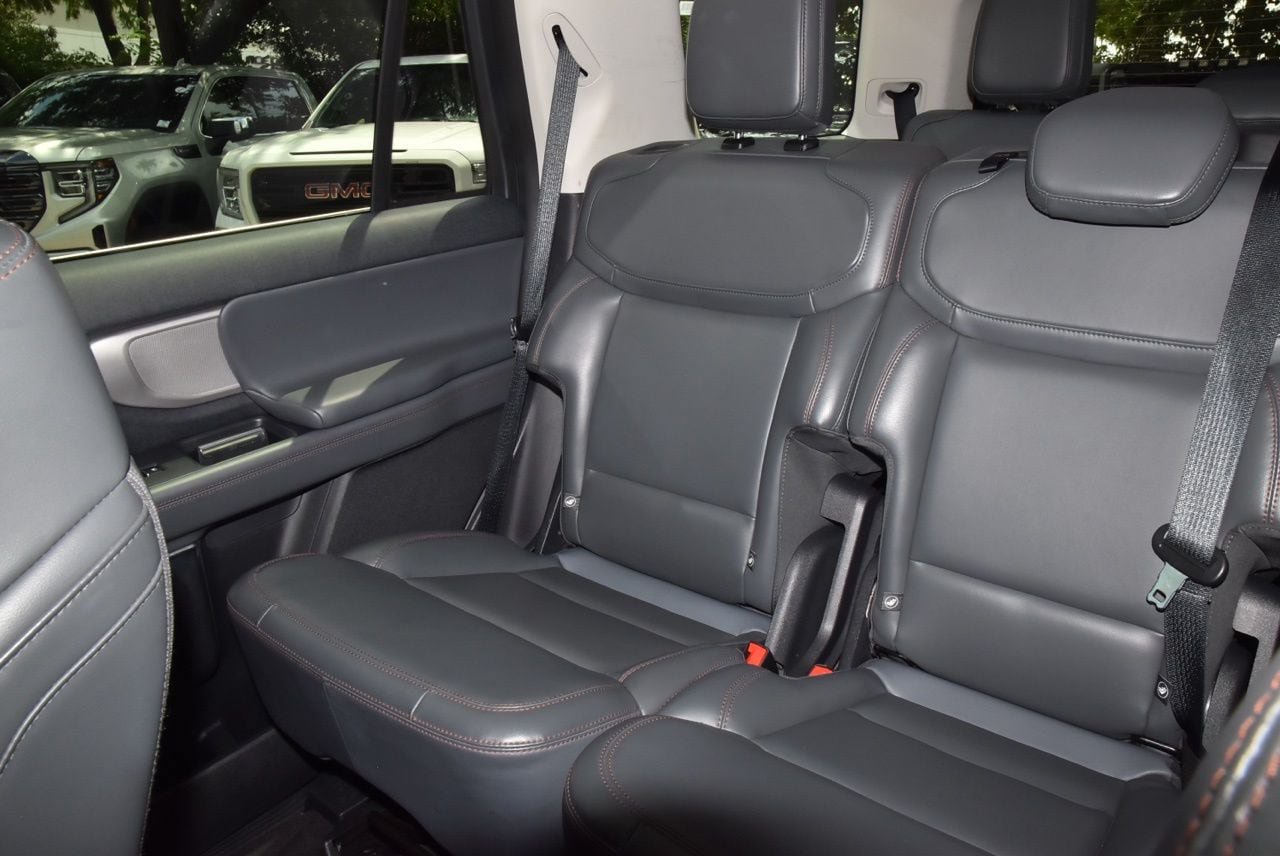 Certified 2025 Ford Expedition Active AWD/4WD image 20