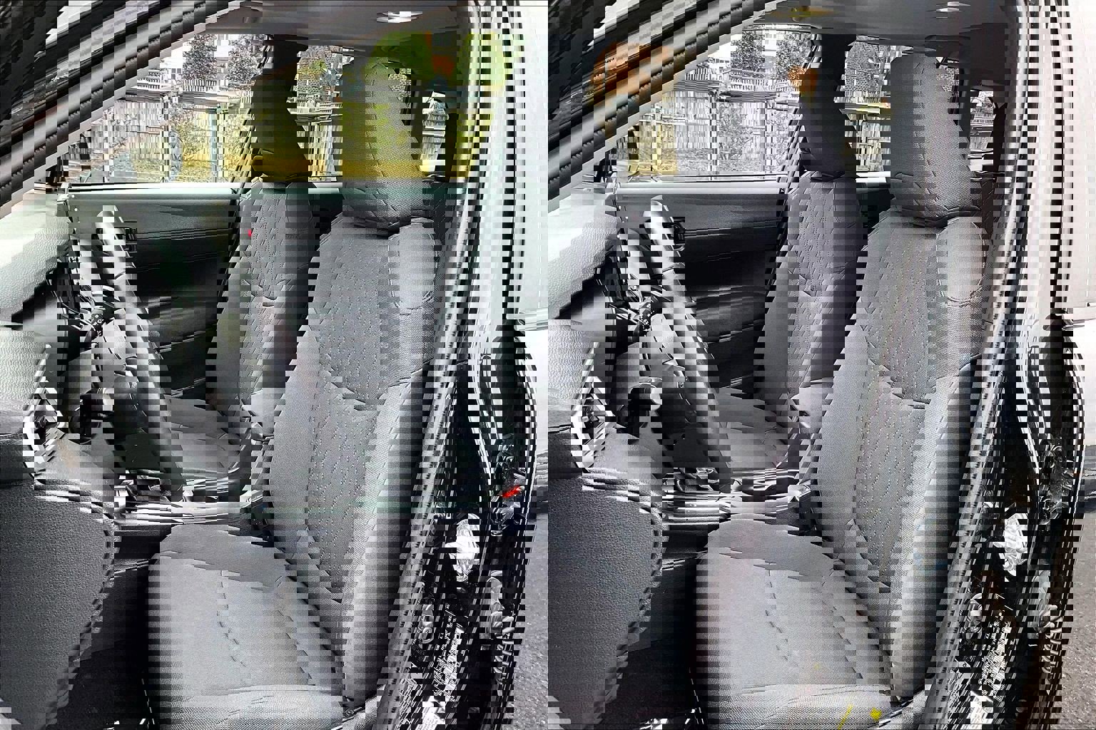 Used 2022 Toyota Corolla Cross LE w/ Moonroof Package image 24