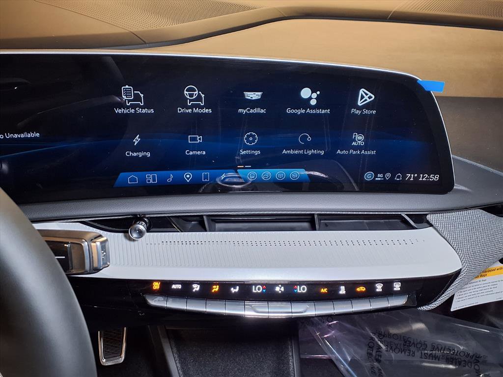 New 2026 Cadillac Optiq Sport 1 image 18