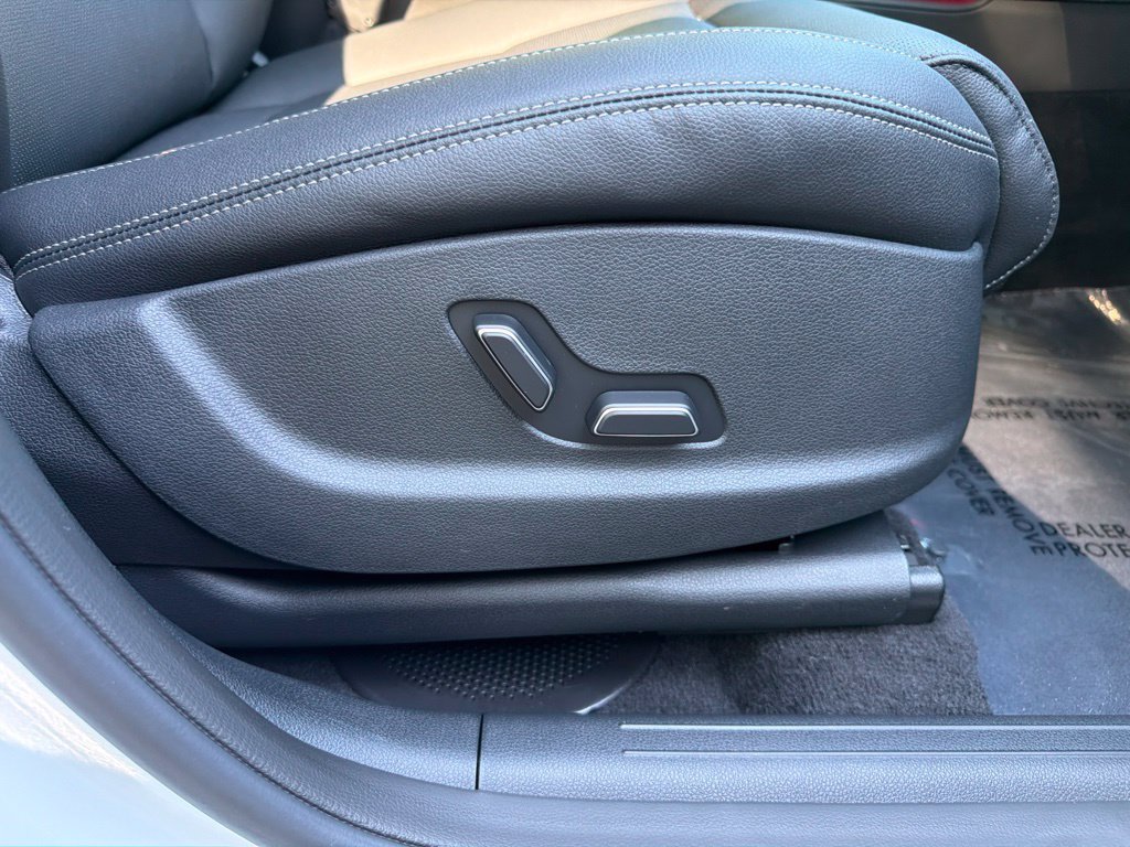 Used 2026 Genesis GV70 2.5T AWD/4WD image 10