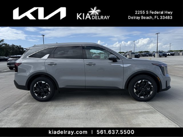 New 2026 Kia Sorento S FWD image 2