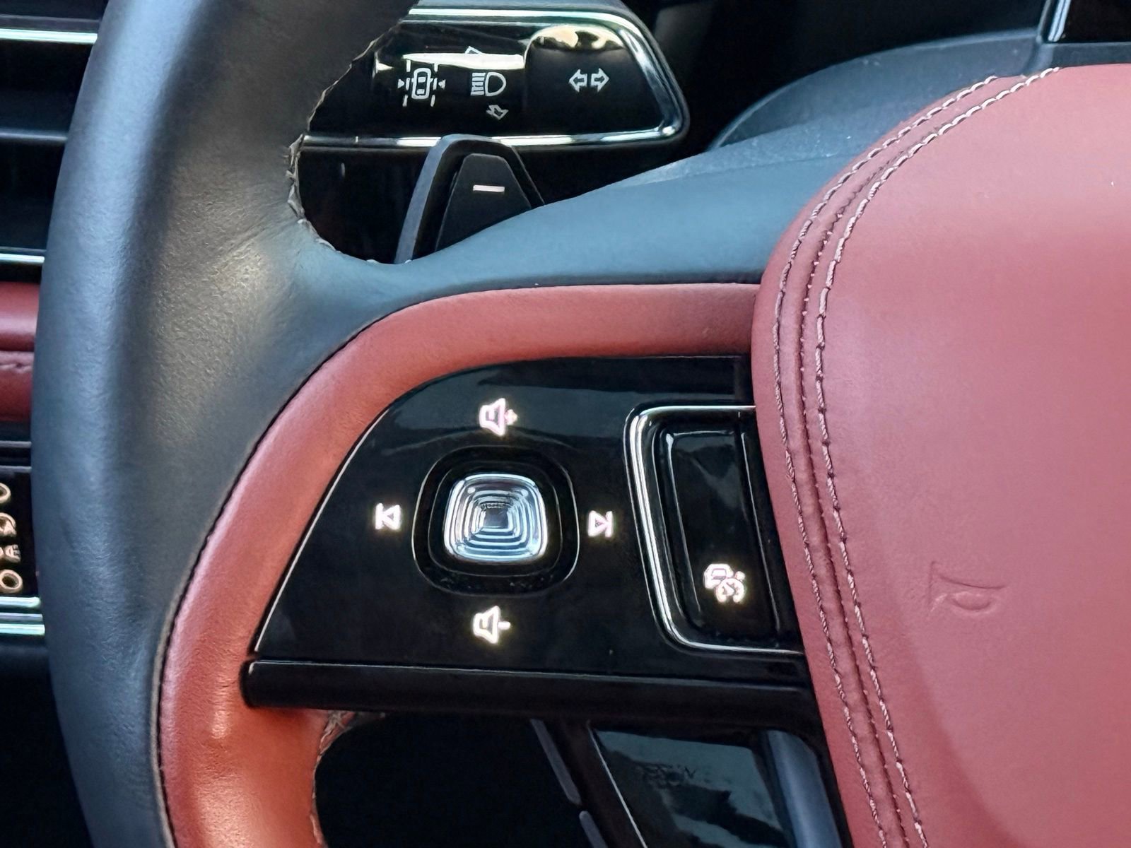 Used 2025 Lincoln Aviator Reserve w/ Illumination Package AWD/4WD image 33