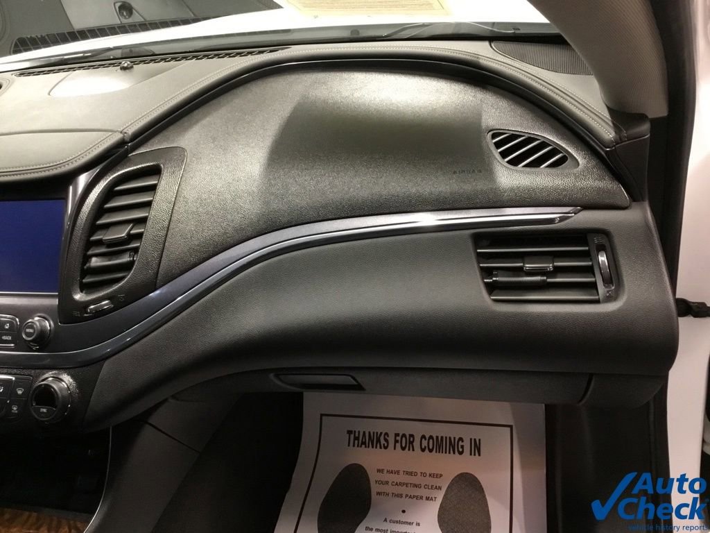 Used 2016 Chevrolet Impala LT w/ Convenience Package image 38