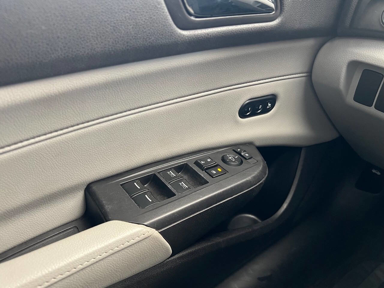 Used 2017 Acura ILX image 25