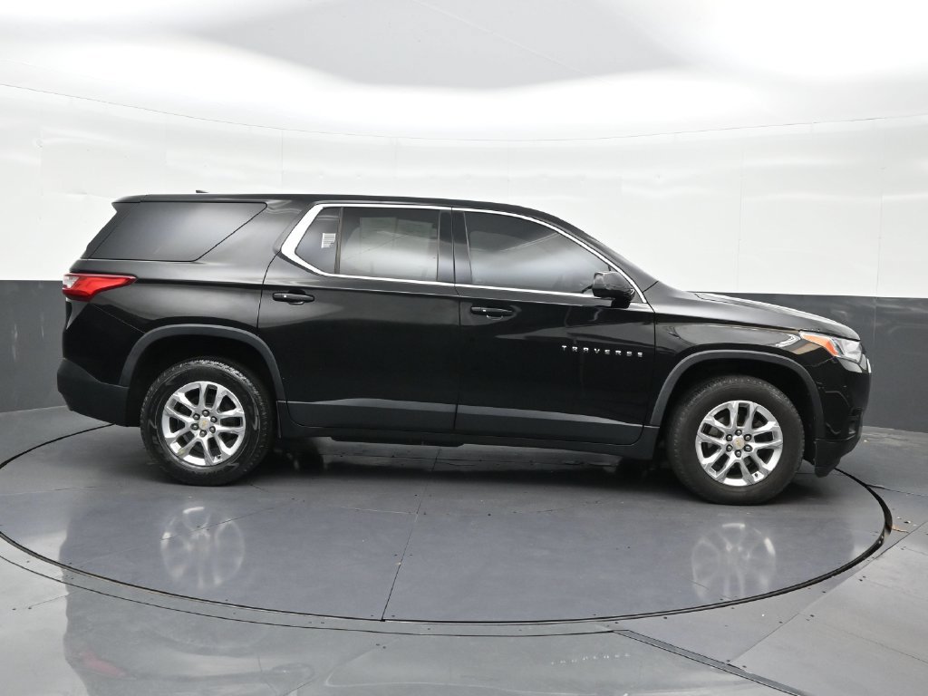 Used 2019 Chevrolet Traverse LS FWD image 7