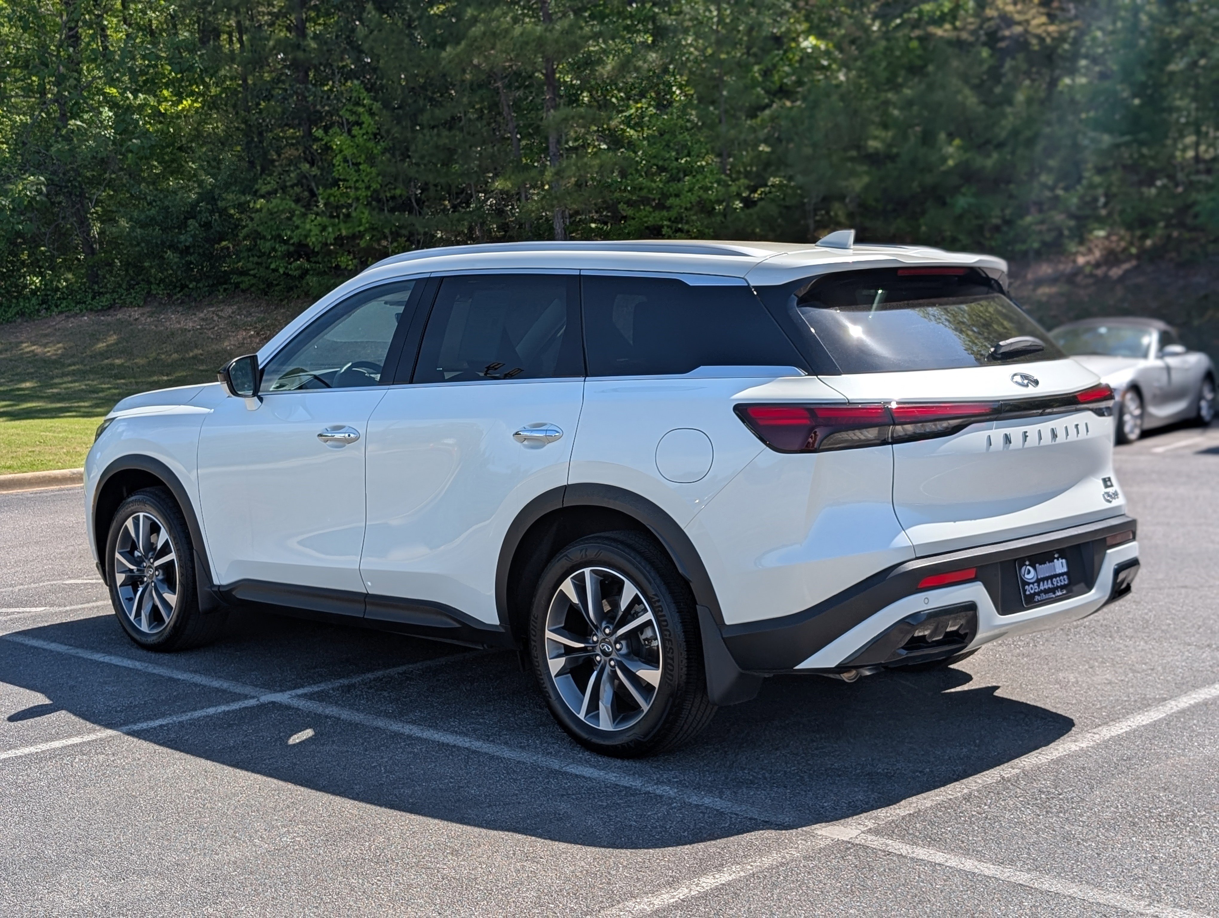 Used 2025 INFINITI QX60 Luxe FWD image 7