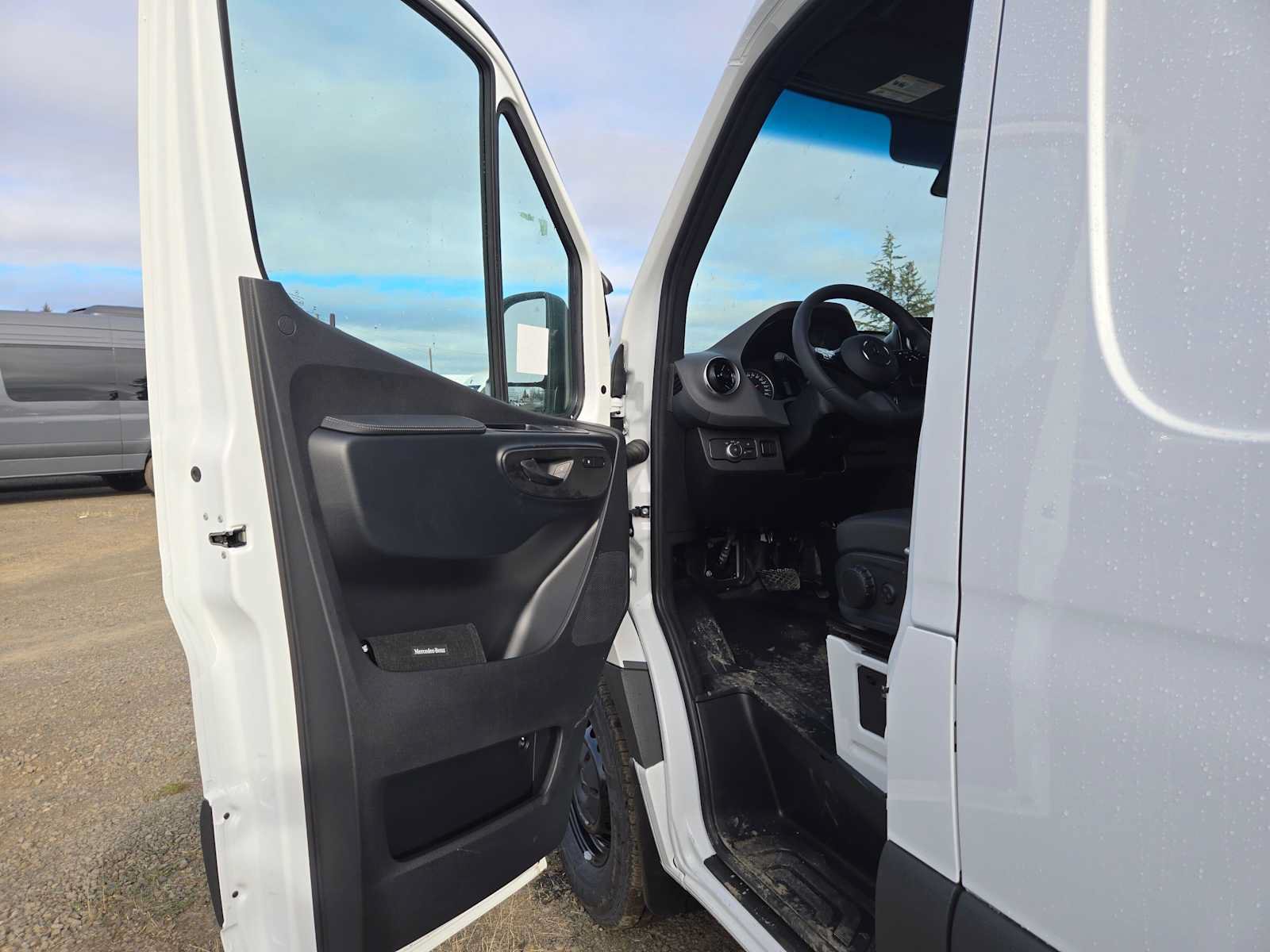 New 2026 Mercedes-Benz Sprinter 2500 image 19