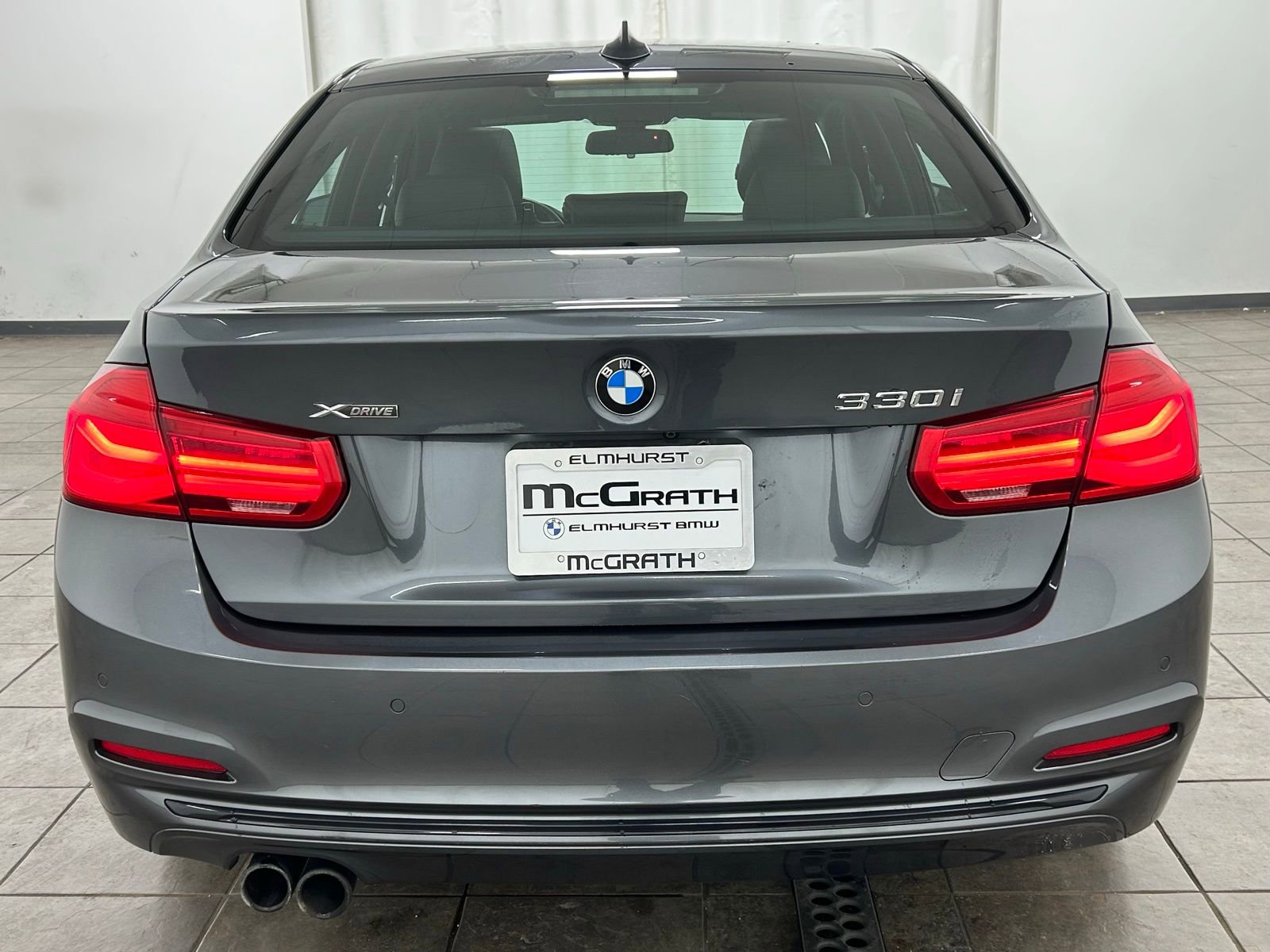 Used 2017 BMW 330i xDrive Sedan image 4