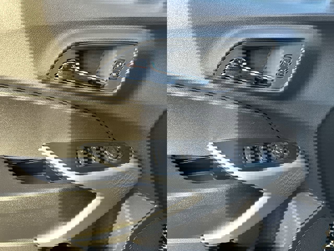 New 2026 Chevrolet Trax RS image 20