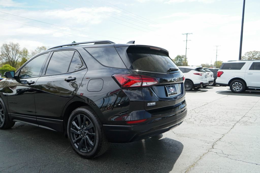 Used 2024 Chevrolet Equinox RS w/ RS Leather Package FWD image 14