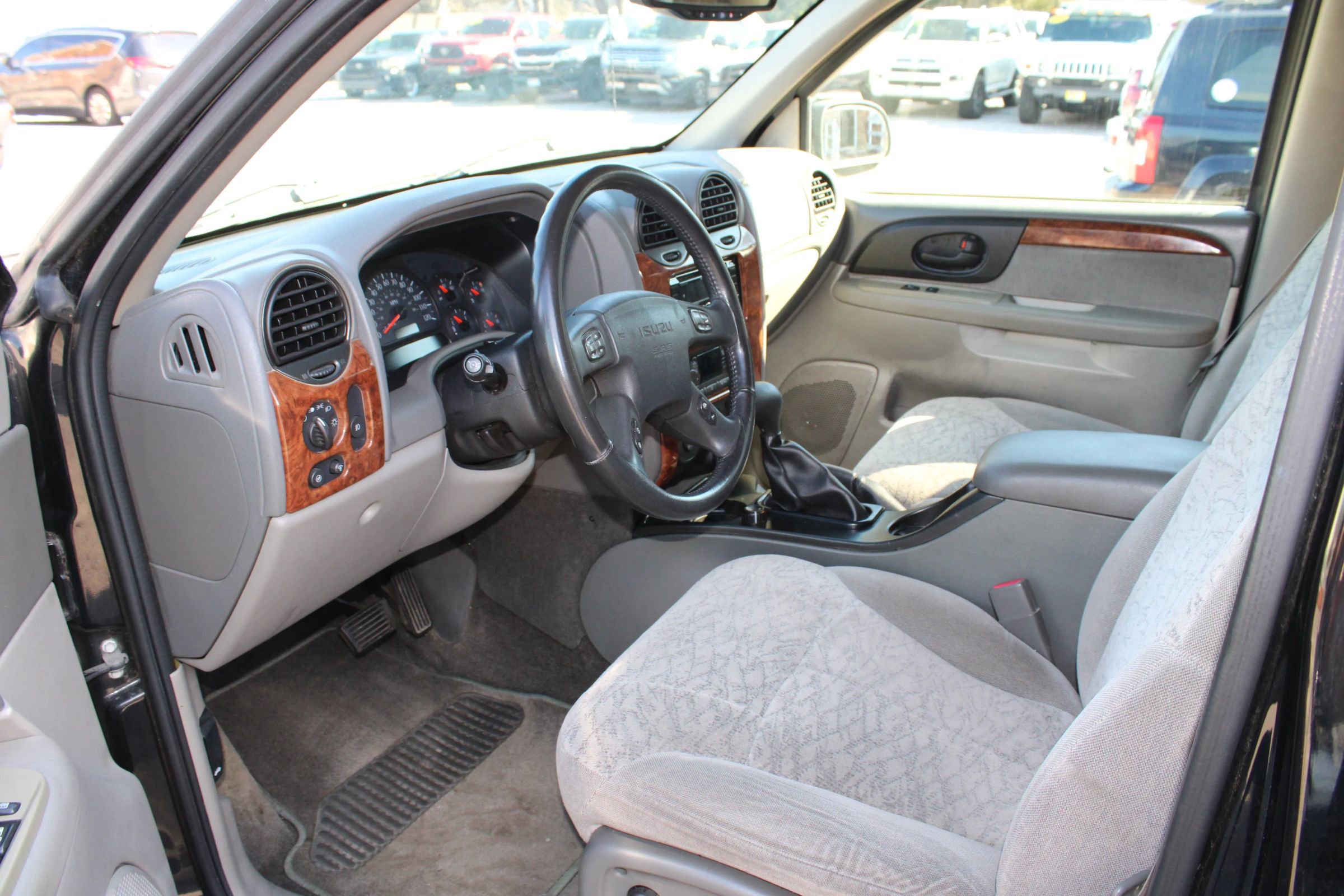 Used 2003 Isuzu Ascender S image 15