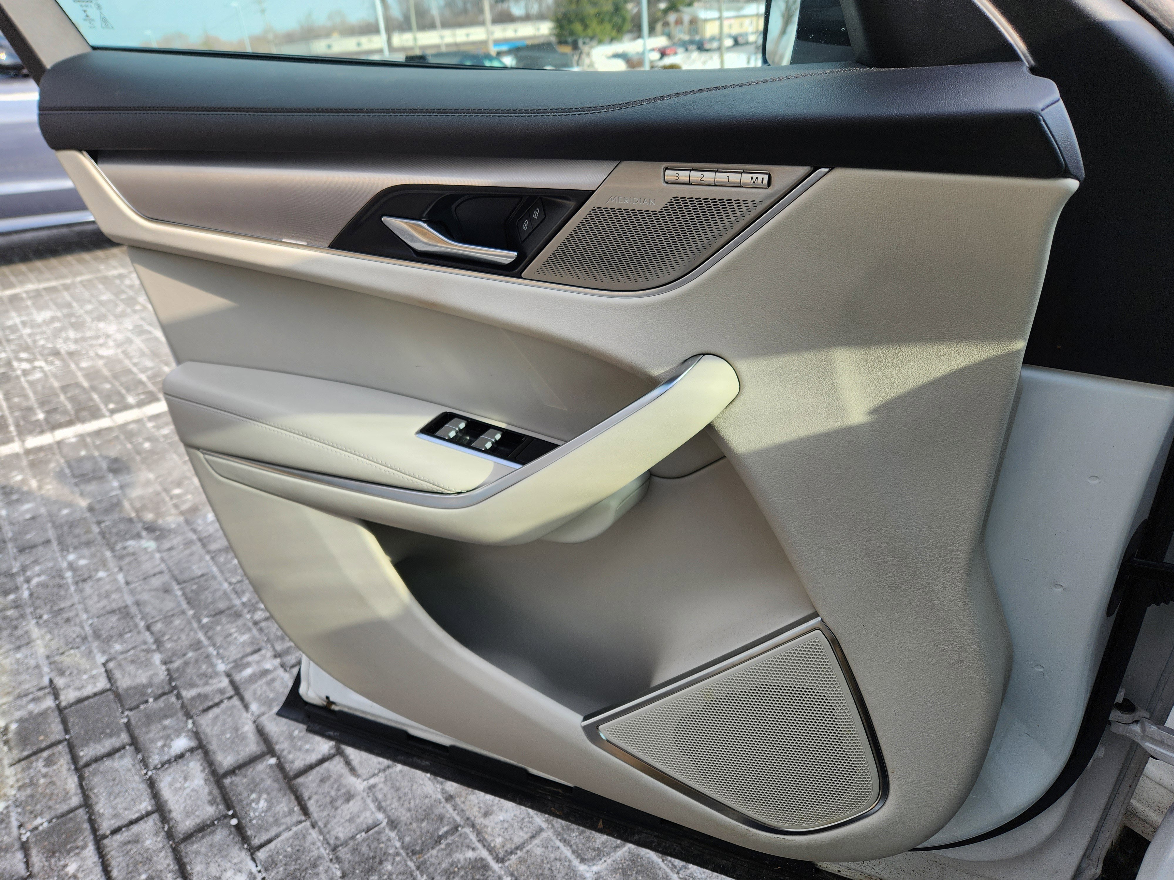 Certified 2023 Jaguar F-PACE S image 24