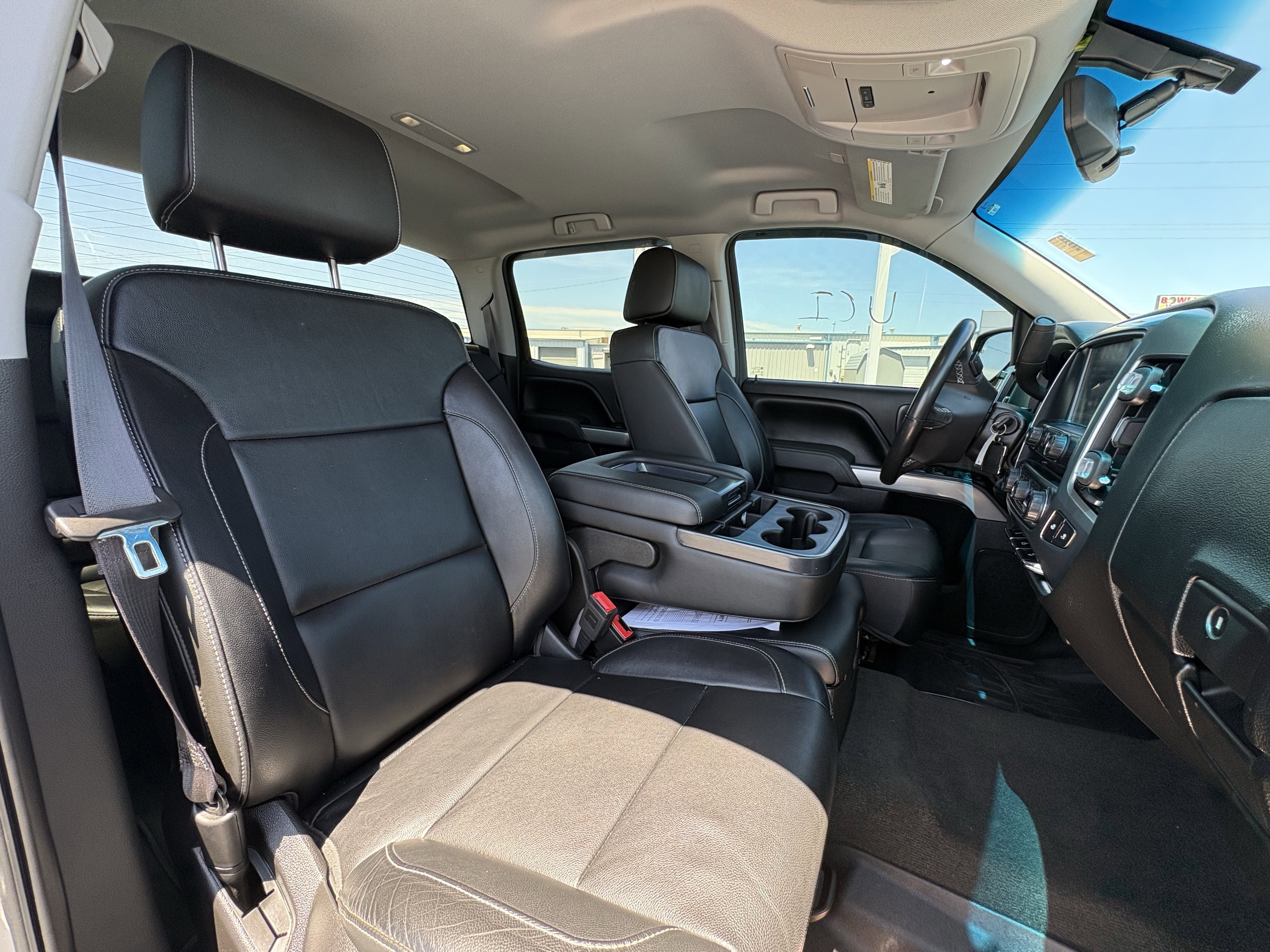 Used 2017 Chevrolet Silverado 1500 LT w/ All Star Edition AWD/4WD image 18