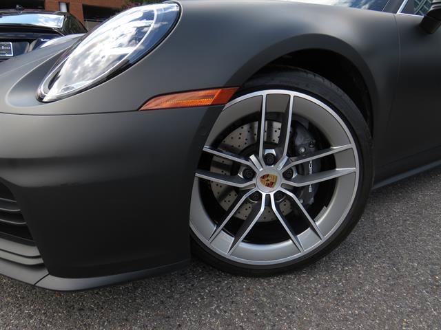 Used 2025 Porsche 911 Carrera RWD image 23